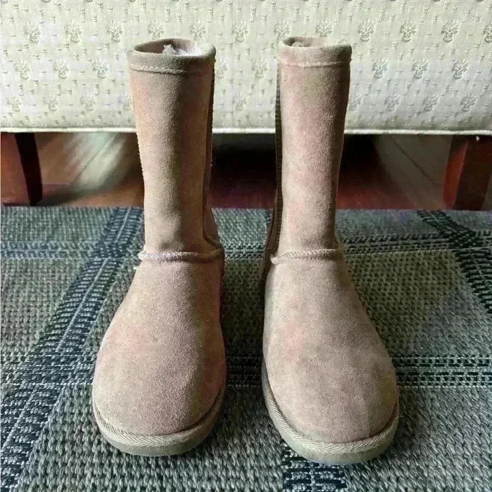 Tan boots